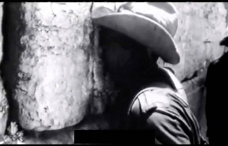 Footage from the Liberation of the Western Wall and the Temple Mount in 1967: "The Temple Mount is in Our Hands"