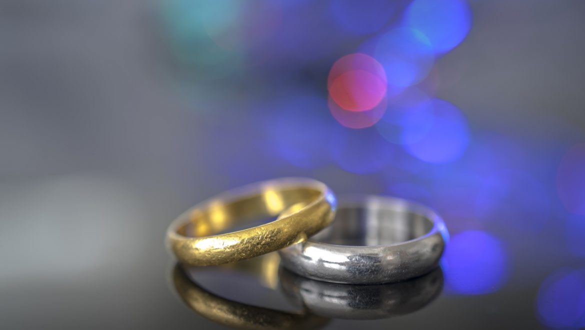 מנהגי חתונה שונים ביהדות